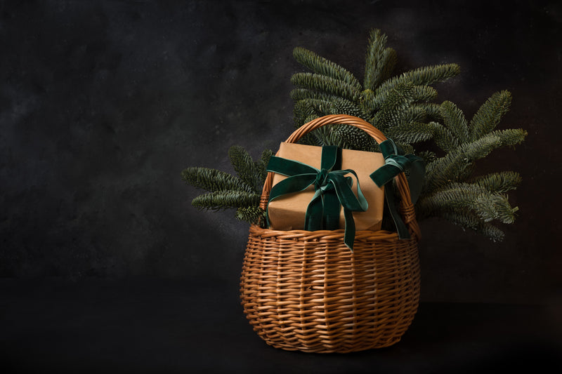 How to Create Thoughtful Holiday Gift Baskets